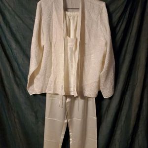 Oscar de la Renta Pajama set